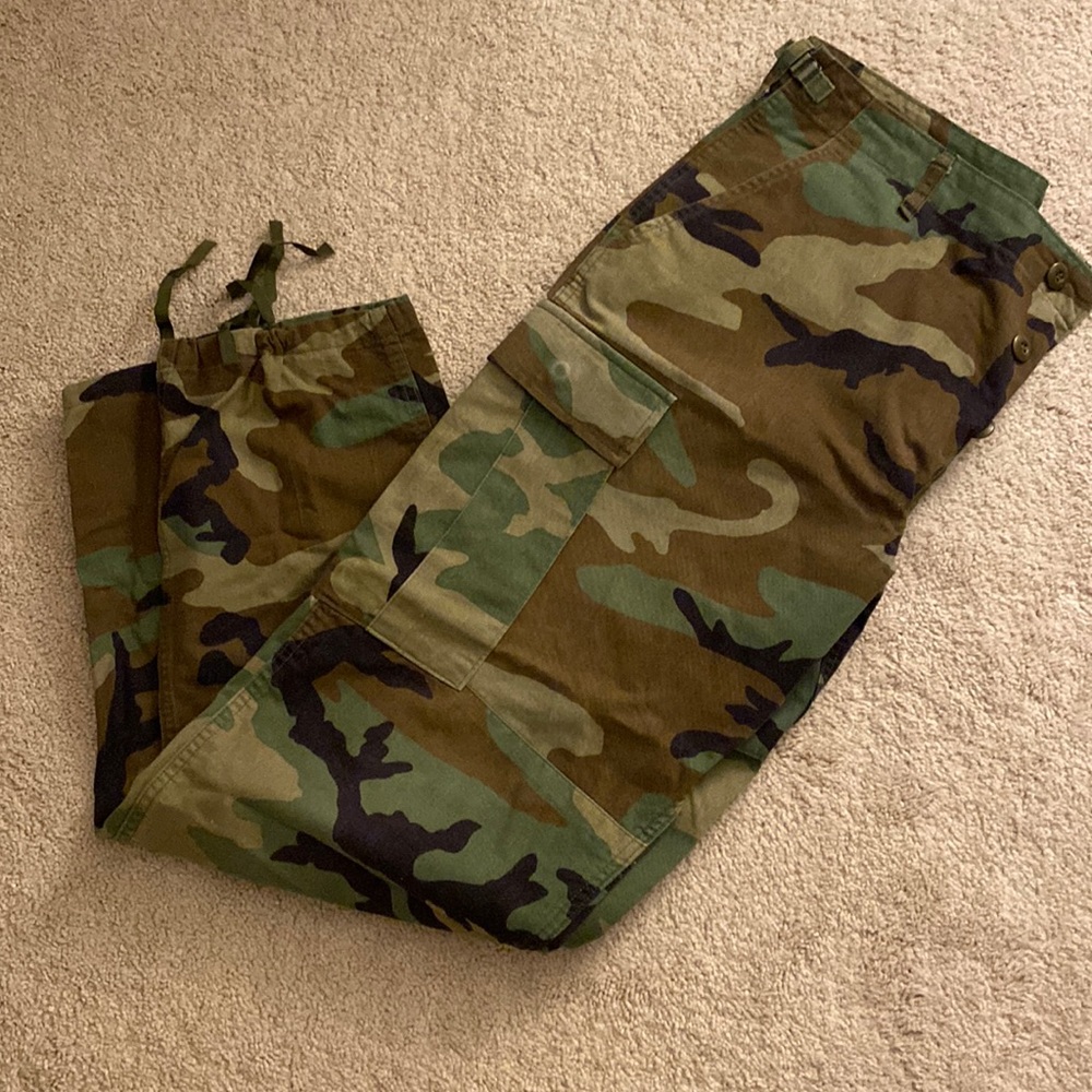 High waisted camo cargo pants